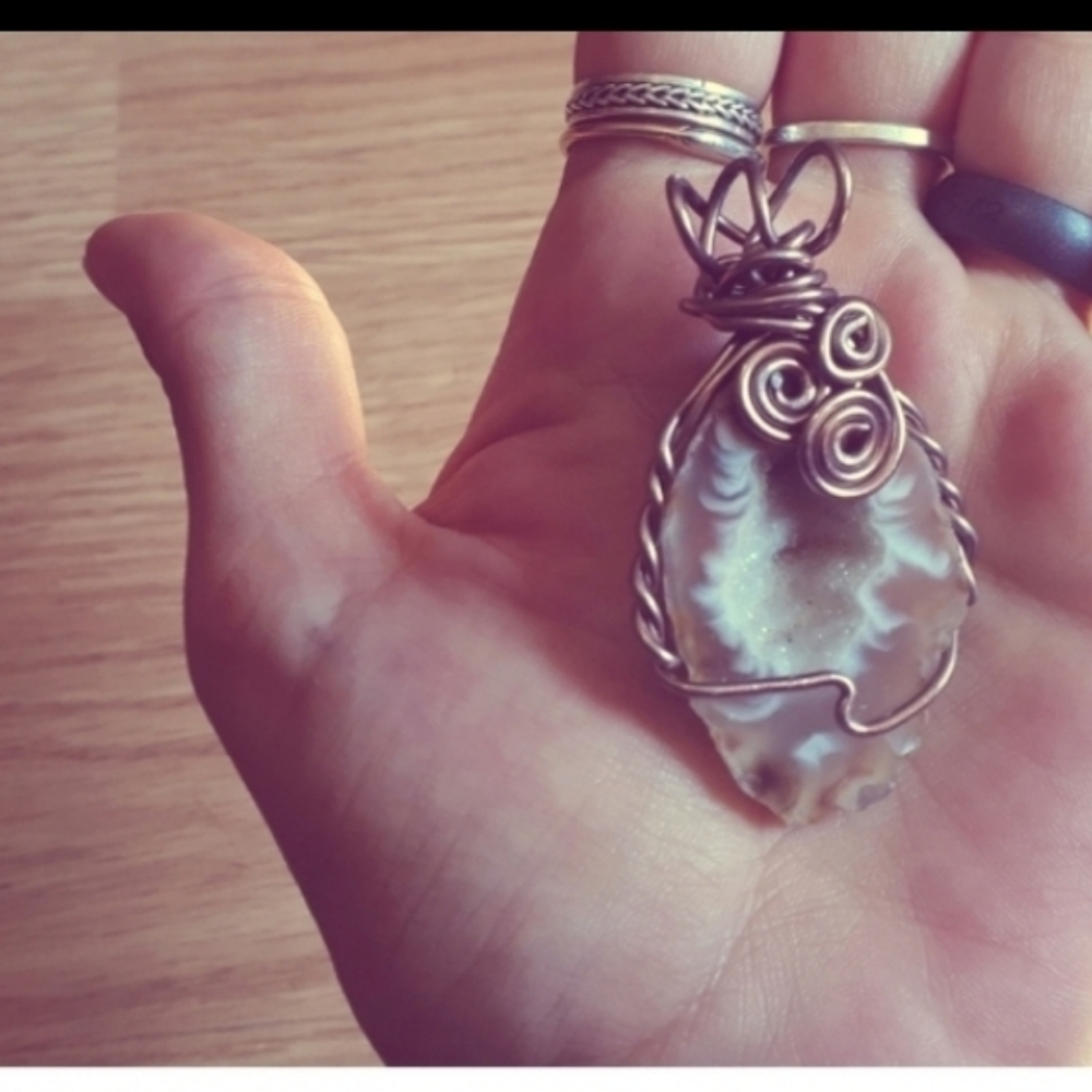 Natural Agate Druzy Crystals Pendant!